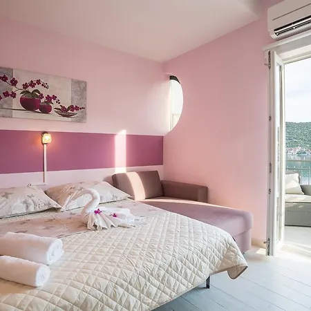 Pera Guest house