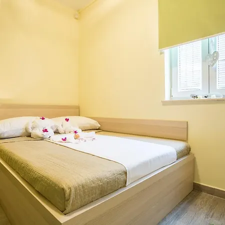 Pera ゲストハウス マリナ